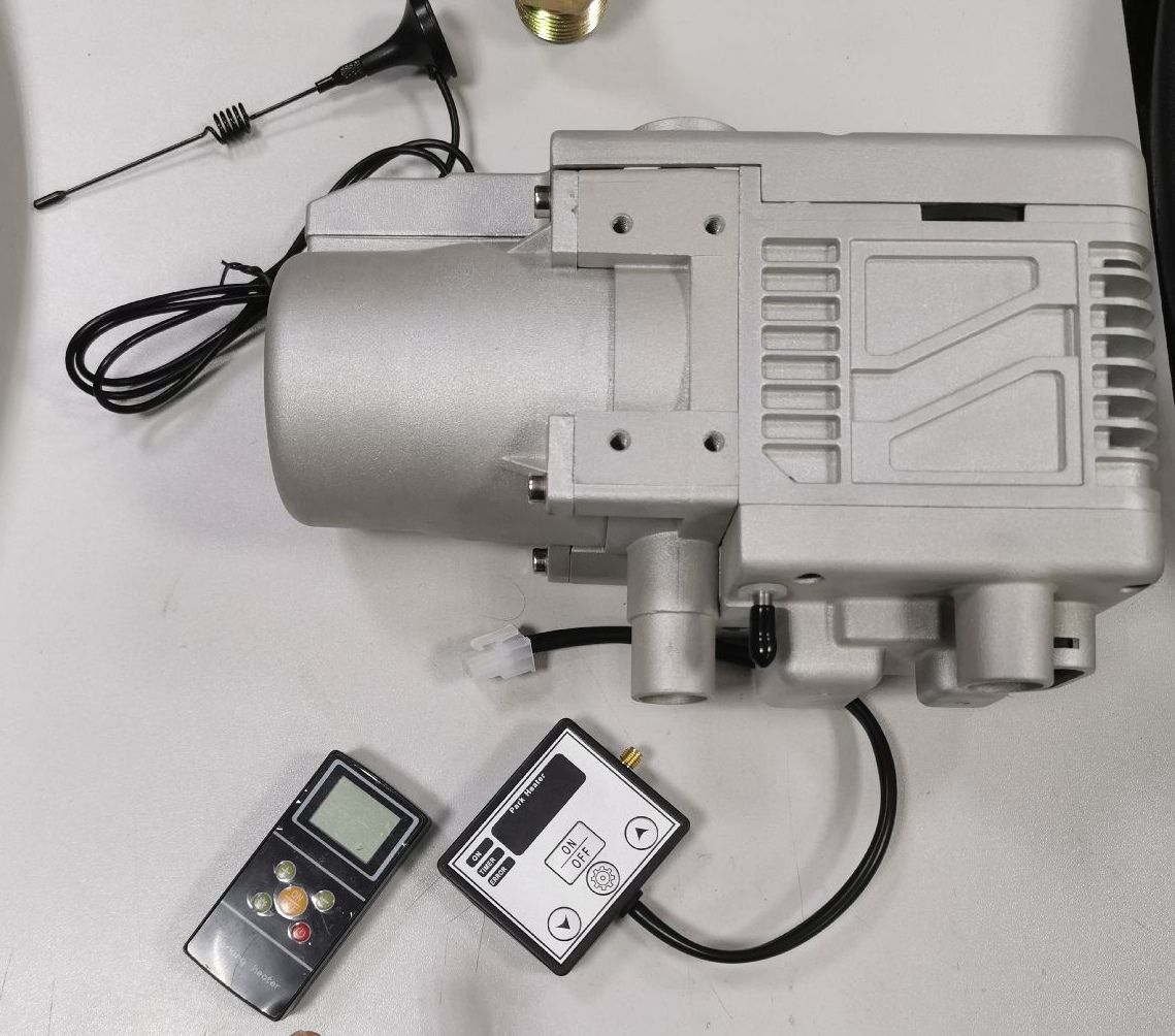 Автономный предпусковой подогреватель двигателя "СЕВЕР" 5000-3, 12V бензин/дизель, с пультом ДУ Автономный предпусковой подогреватель двигателя "СЕВЕР" 5000-3, 12V бензин/дизель, с пультом ДУ