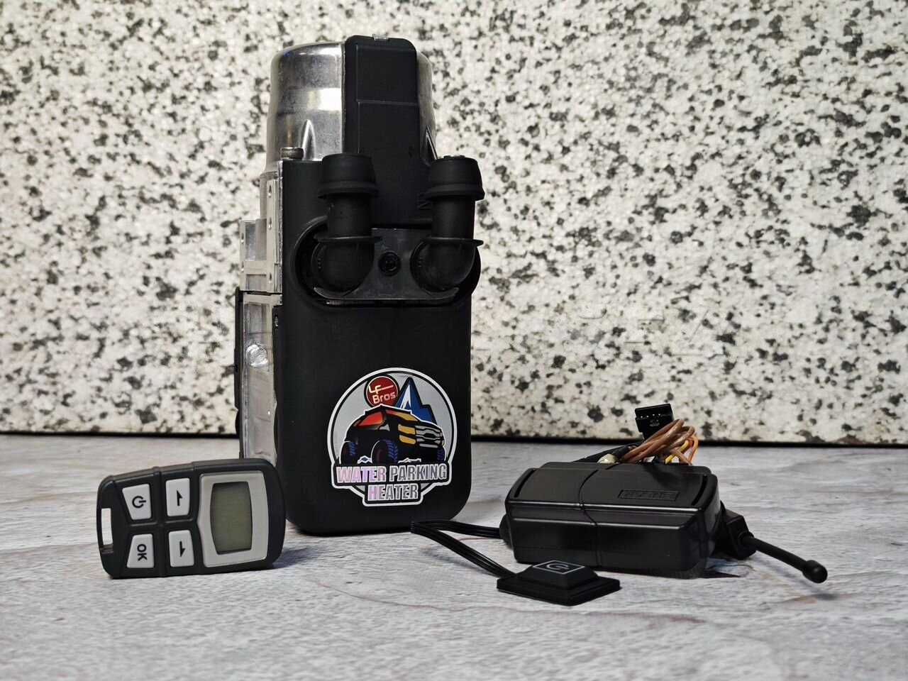 Предпусковой подогреватель LF Bros 12В 5 кВт (пульт ДУ) бензин\дизель Предпусковой подогреватель LF Bros 12В 5 кВт (пульт ДУ) бензин\дизель